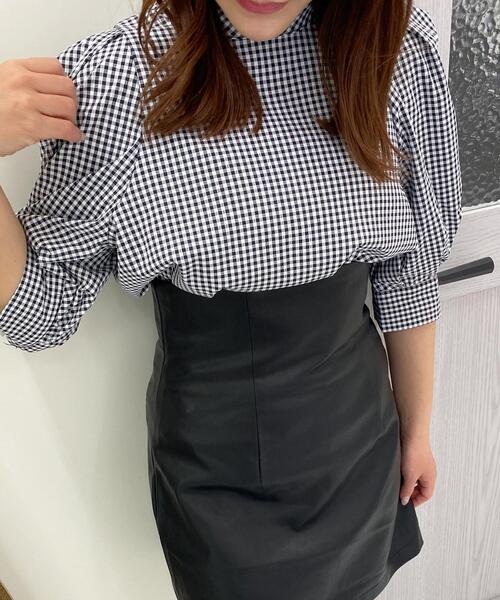INGNI(イング)の「2WAYリボンハイネック/ブラウス(シャツ/ブラウス・レディース・サックスブルー系1/ブラック/ブラック系その他3/オフホワイト/ラベンダー/ホワイト系2・M)」の4枚目の写真