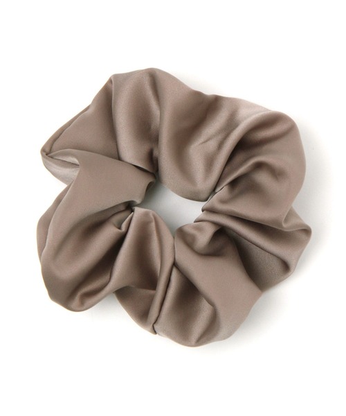 LAKOLE（ラコレ）の「サテンシュシュ / 274360（シュシュ・レディース・ベージュ/ブルー/ライトイエロー/グリーン/チャコール/ライトグリーン/ライトベージュ・FREE）」の2枚目の写真