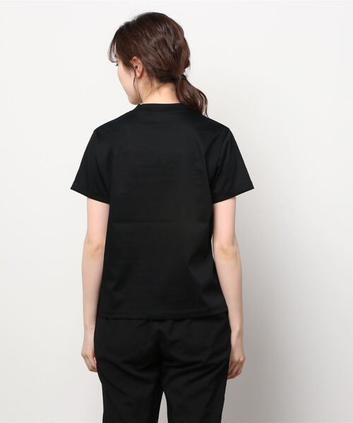 ESTNATION(エストネーション)の「【CLASSY. 11月号 掲載】ESTNATION / コットンスムースクルーネックTシャツ(Tシャツ/カットソー・レディース・ブラック/ベージュ/ネイビー/オフホワイト/グリーン/ブラウン・FREE)」の10枚目の写真
