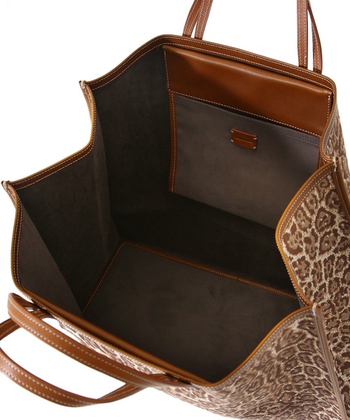 A VACATION（アヴァケーション）の「A VACATION / ア ヴァケーション