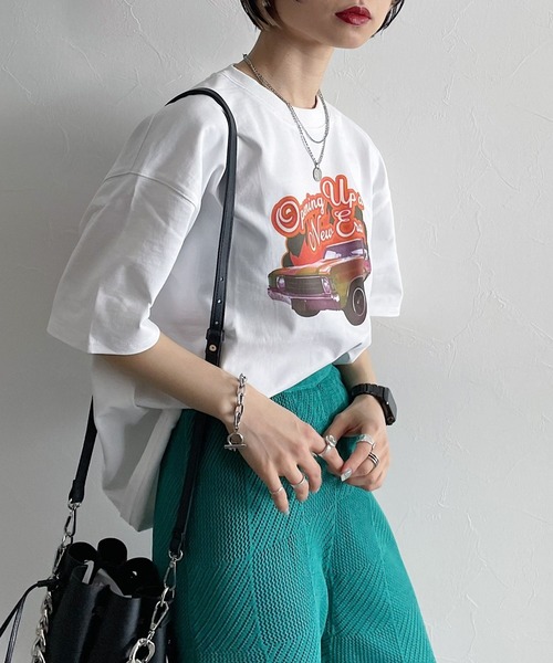 PAGEBOY（ページボーイ）の「アメリカンロックアートT（Tシャツ/カットソー・レディース・オフホワイト/ブラック/チャコール・FREE）」の4枚目の写真