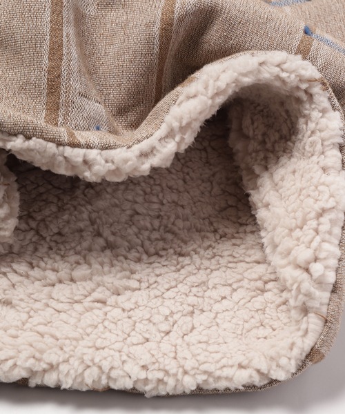 sneeuw（スニュウ）の「ノスタルジックJQネックウォーマー（ネックウォーマー/スヌード・レディース・チャコールグレー/ブラウン・ONESIZE）」の7枚目の写真