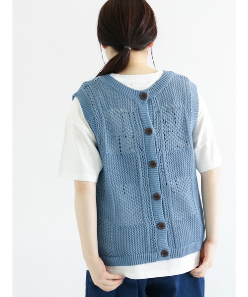 Samansa Mos2（サマンサ モスモス）の「メッシュ柄編みニットベスト（ベスト・レディース・ベージュ/ブルー/グリーン/チャコール・ﾌﾘ-）」の12枚目の写真