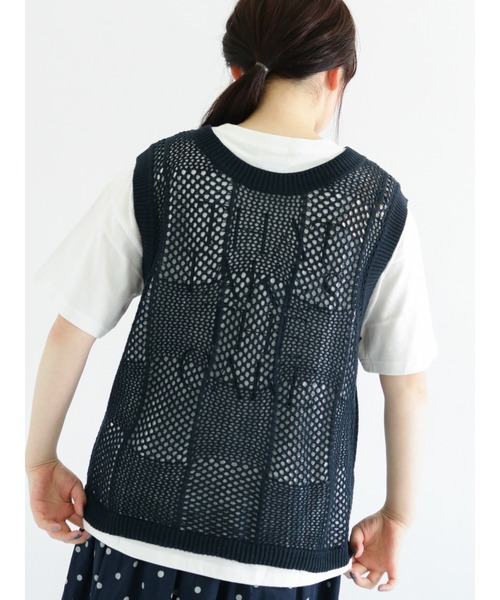 Samansa Mos2（サマンサ モスモス）の「メッシュ柄編みニットベスト（ベスト・レディース・ベージュ/ブルー/グリーン/チャコール・ﾌﾘ-）」の21枚目の写真