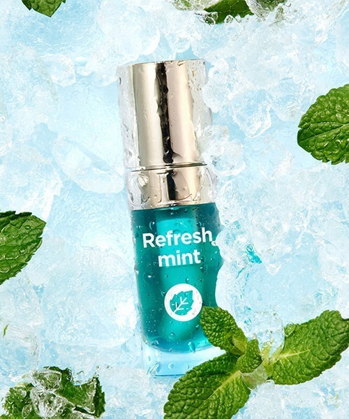 CLARINS（クラランス）の「リップコンフォートオイル（口紅/リップティント/グロス・レディース・04 ピタヤ/01 ハニー/10 プラム/08 ストロベリー/02 ラズベリー/03 チェリー/05 アプリコット/09 チョコレート/【限定色】15 ブラッシュカメリア/【限定色】12 パープル/【限定色】11 ブルー/【限定色】13 グリーン/【限定色】14 イエロー/【限定色】17 フィグ/【限定色】16 フクシア/【限定色】18 ライトブラウン/【限定色】23 パッション ピンク/【限定色】21 ジョイフル イエロー/【限定色】22 ダーリング オレンジ/【限定色】24 ホワイト/【限定色】25 ブラック/【限定色】26 サクラフェアリー/【限定品】54 アイコニックレッド/【限定色】29 スカーレット サンライト/【限定色】30 バーニング サンセット/【限定色】31 ロージーキス・FREE）」の6枚目の写真