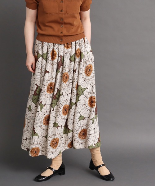 peu pres（プープレ）の「マトリカリアプリント ギャザーSK（スカート・レディース・ブラウン/ブルー・FREE）」の18枚目の写真