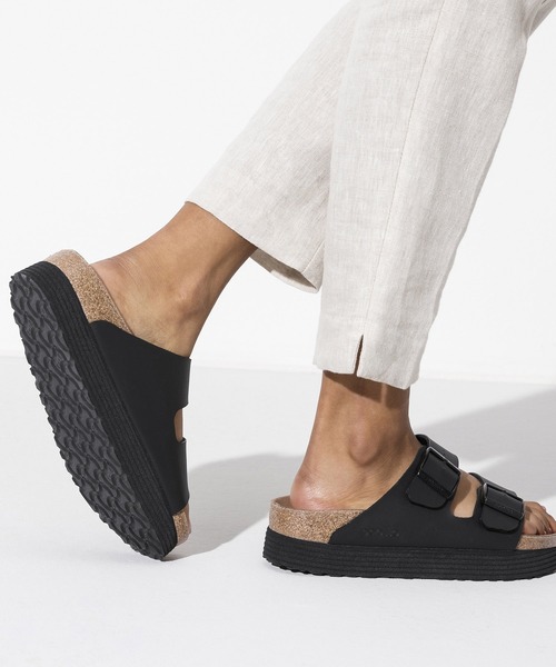 BIRKENSTOCK（ビルケンシュトック）の「【BIRKENSTOCK（ビルケンシュトック）】ARIZONA GROOVED（サンダル・レディース・ホワイト/ブラック・38/39/36/37）」の5枚目の写真