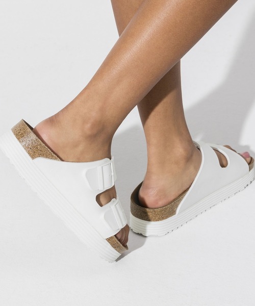 BIRKENSTOCK（ビルケンシュトック）の「【BIRKENSTOCK（ビルケンシュトック）】ARIZONA GROOVED（サンダル・レディース・ホワイト/ブラック・38/39/36/37）」の6枚目の写真