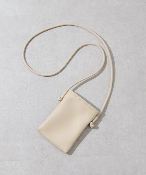 CIAOPANIC TYPY(チャオパニックティピー)の「フェイクレザーネックポーチ(ショルダーバッグ・メンズ・アイボリー/ブラック/ブラウン/オレンジ・ONE SIZE)」の12枚目の写真