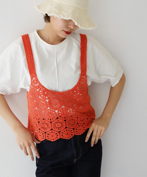 HER CLOSET（ハークローゼット）の「【shemoshelly】かぎ針クロシェ風ニットビスチェ（ベスト・レディース・ブラック/ベージュ/ブラウン/オレンジ/アイボリー/グレイッシュベージュ・M）」の6枚目の写真