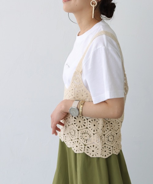 HER CLOSET（ハークローゼット）の「【shemoshelly】かぎ針クロシェ風ニットビスチェ（ベスト・レディース・ブラック/ベージュ/ブラウン/オレンジ/アイボリー/グレイッシュベージュ・M）」の12枚目の写真