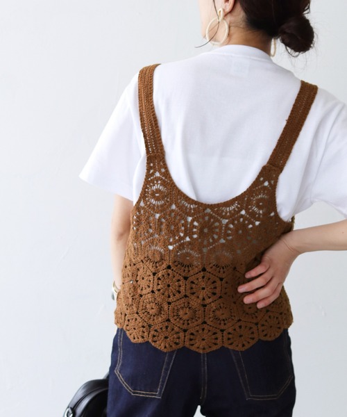 HER CLOSET（ハークローゼット）の「【shemoshelly】かぎ針クロシェ風ニットビスチェ（ベスト・レディース・ブラック/ベージュ/ブラウン/オレンジ/アイボリー/グレイッシュベージュ・M）」の21枚目の写真