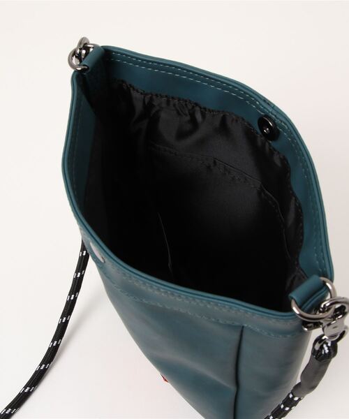 UNIVERSAL OVERALL(ユニバーサルオーバーオール)の「【UNIVERSAL OVERALL】Zile shoulder / ザイルショルダーバッグ(ショルダーバッグ・レディース・ブラック/ブルー/ブラウン/サックスブルー/チャコールグレー/ベージュ/グリーン・FREE)」の10枚目の写真