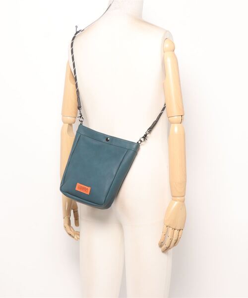 UNIVERSAL OVERALL(ユニバーサルオーバーオール)の「【UNIVERSAL OVERALL】Zile shoulder / ザイルショルダーバッグ(ショルダーバッグ・レディース・ブラック/ブルー/ブラウン/サックスブルー/チャコールグレー/ベージュ/グリーン・FREE)」の11枚目の写真
