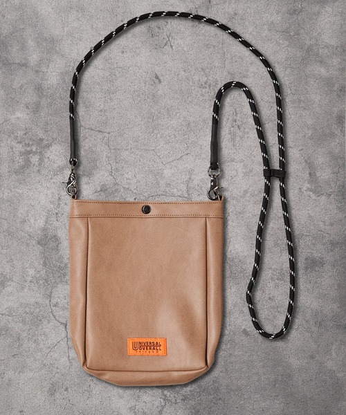 UNIVERSAL OVERALL(ユニバーサルオーバーオール)の「【UNIVERSAL OVERALL】Zile shoulder / ザイルショルダーバッグ(ショルダーバッグ・レディース・ブラック/ブルー/ブラウン/サックスブルー/チャコールグレー/ベージュ/グリーン・FREE)」の4枚目の写真