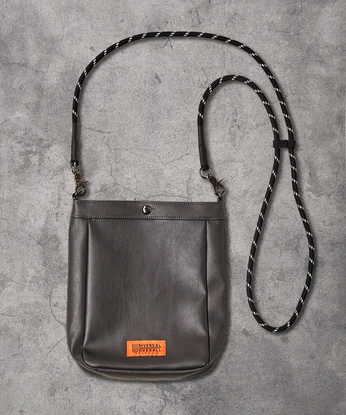 UNIVERSAL OVERALL(ユニバーサルオーバーオール)の「【UNIVERSAL OVERALL】Zile shoulder / ザイルショルダーバッグ(ショルダーバッグ・レディース・ブラック/ブルー/ブラウン/サックスブルー/チャコールグレー/ベージュ/グリーン・FREE)」の2枚目の写真