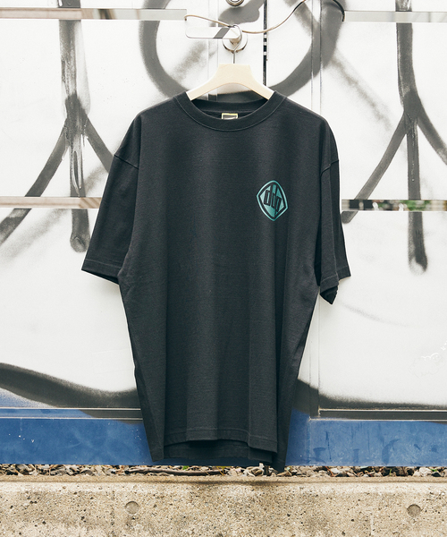 JOURNAL STANDARD(ジャーナルスタンダード)の「【WEB限定】ddp/ディーディーピー×JS 別注 アーカイブ グラフィック Tシャツ(Tシャツ/カットソー・メンズ・ブラック系その他/ブラック/ホワイト/ホワイト系その他・X-LARGE/MEDIUM/LARGE)」の19枚目の写真