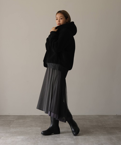 HERENCIA(ヘレンチア)の「キルトドッキング ボアフリース パーカー(その他アウター・レディース・オフホワイト/ブラック・MEDIUM)」の16枚目の写真