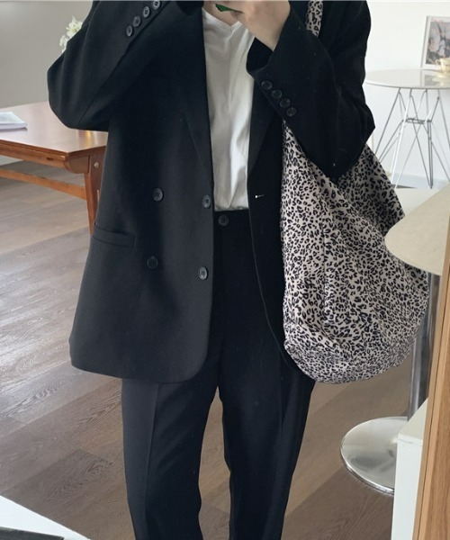 at12:03（アットイチニーゼロサン）の「ヒョウ柄ショルダー＆トートバッグ（トートバッグ・レディース・ホワイト・FREE）」の5枚目の写真