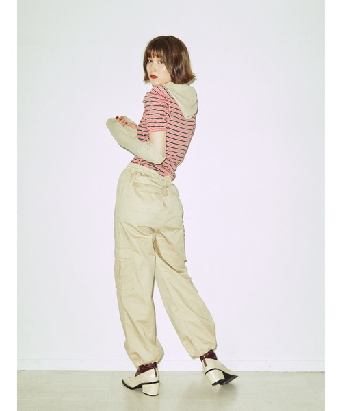 jouetie(ジュエティ)の「カラーアームウォーマー(アームカバー・レディース・ブラック/オフホワイト/ピンク/グリーン・FREE)」の6枚目の写真