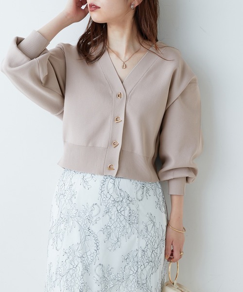 natural couture（ナチュラルクチュール）の「WEB限定カラーあり/プチプラハトメバー釦おしゃれカーディガン（カーディガン/ボレロ・レディース・ブラック/ネイビー/ブラウン/グリーン/アイボリー/ラベンダー/その他1/グレイッシュベージュ・FREE）」の4枚目の写真