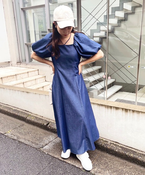 one after another NICE CLAUP（ワンアフターアナザーナイスクラップ）の「袖ボリュームホルターワンピース（ワンピース・レディース・ブラック/インディゴブルー/パープル/レッド・FREE）」の7枚目の写真