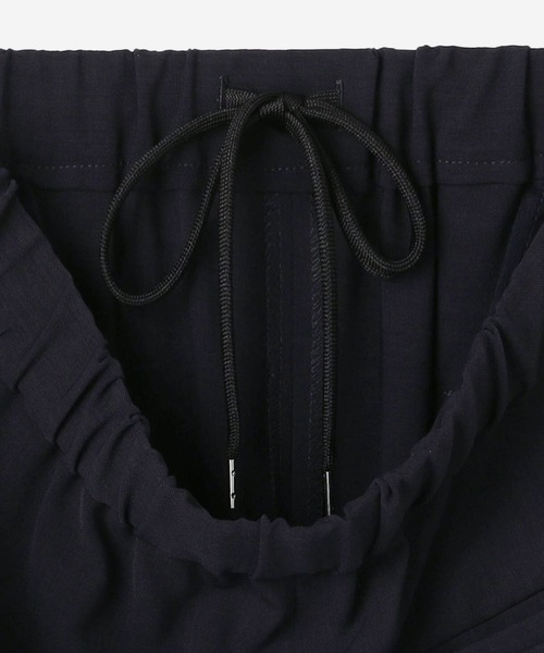 Morris & Sons（モリスアンドサンズ）の「MORRIS & SONS | プリーツイージーパンツ WOMEN（その他パンツ・レディース・ブラック/ネイビー・1/0）」の5枚目の写真