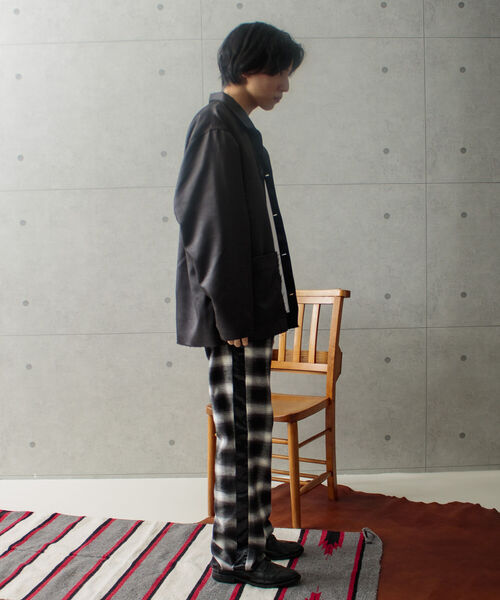 GLOSTER（グロスター）の「【GLOSTER/グロスター】オンブレ チェック イージーパンツ カットオフ サイドライン（その他パンツ・メンズ・ブラック系その他・M/L）」の15枚目の写真