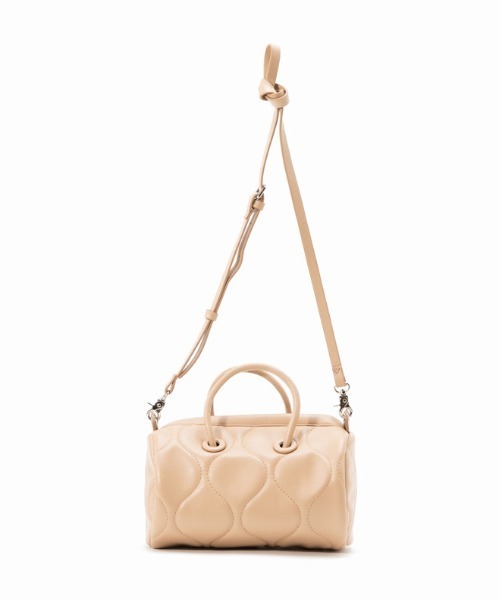 CONTROL FREAK / CTFK（コントロールフリーク）の「CONTROL FREAK(コントロールフリーク)キルティングドラム（ショルダーバッグ・レディース・ブラック/ベージュ/シルバー/ブルー・FREE）」の5枚目の写真