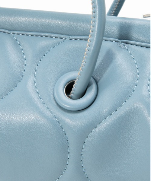 CONTROL FREAK / CTFK（コントロールフリーク）の「CONTROL FREAK(コントロールフリーク)キルティングドラム（ショルダーバッグ・レディース・ブラック/ベージュ/シルバー/ブルー・FREE）」の8枚目の写真