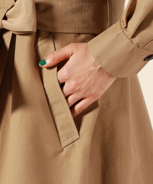 NOLLEY’S（ノーリーズ）の「グログラントレンチコート（トレンチコート・レディース・グリーン/キャメル・38/36）」の4枚目の写真