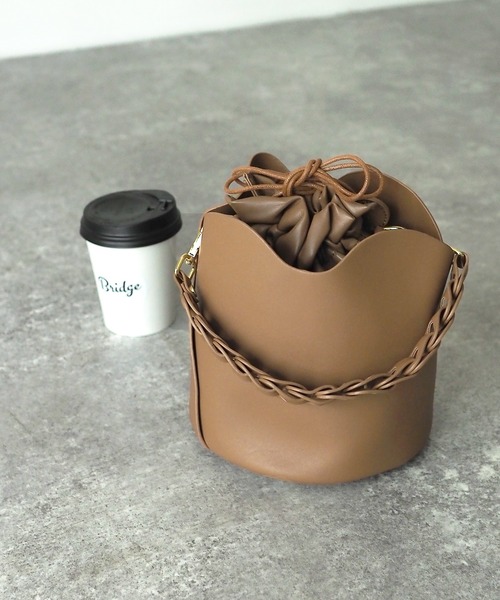 Riberry（リベリー）の「チューリップ型　2WAYバッグ（ハンドバッグ・レディース・ダークブラウン/ベージュ/ブラウン/ブラック/ライトブラウン/ライトベージュ・FREE）」の4枚目の写真