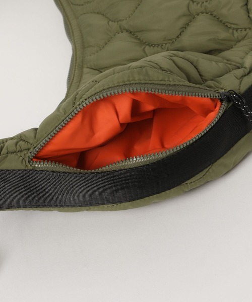 niko and...（ニコアンド）の「オリジナル月型キルトショルダーバッグ（ショルダーバッグ・レディース・パープル/ブラック/カーキ/アイボリー/グリーン・0）」の22枚目の写真