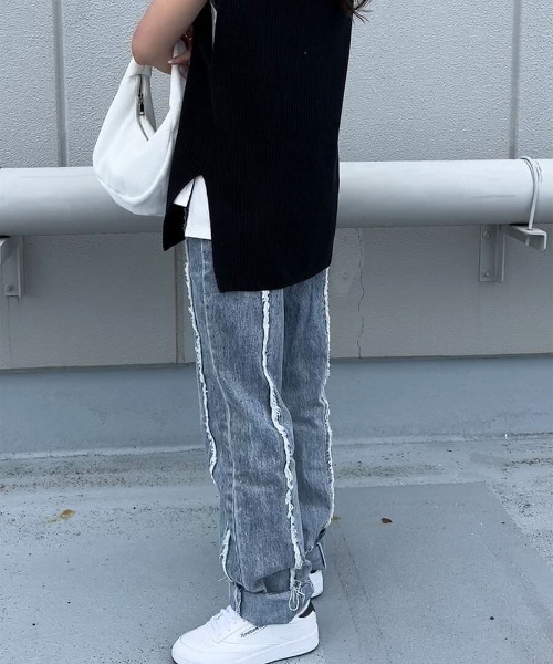 ISOOK(アイスー)の「Fringe design denims / フリンジデザインデニム(chiica select)(デニムパンツ・レディース・ブルー・SMALL)」の12枚目の写真