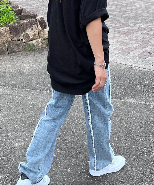 ISOOK(アイスー)の「Fringe design denims / フリンジデザインデニム(chiica select)(デニムパンツ・レディース・ブルー・SMALL)」の2枚目の写真