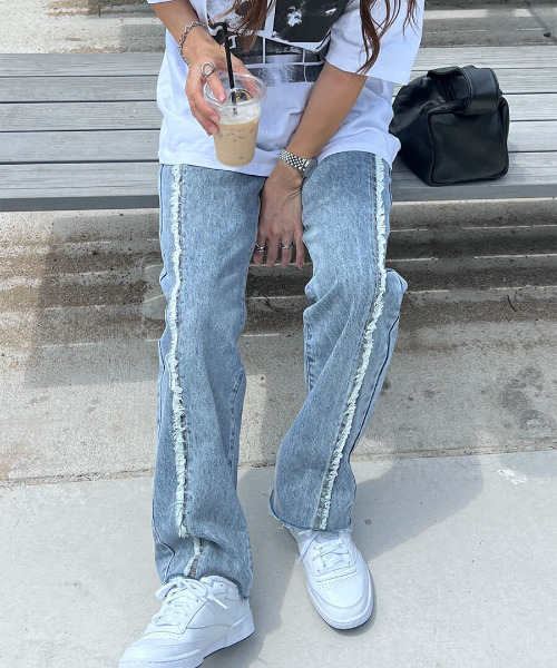 ISOOK(アイスー)の「Fringe design denims / フリンジデザインデニム(chiica select)(デニムパンツ・レディース・ブルー・SMALL)」の5枚目の写真
