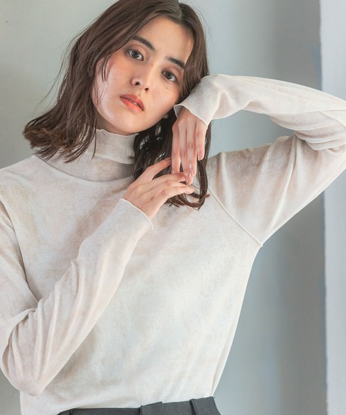 LEPSIM(レプシィム)の「ニュアンス柄シアータートルトップス 168098(Tシャツ/カットソー・レディース・グレー/オフホワイト・FREE)」の1枚目の写真