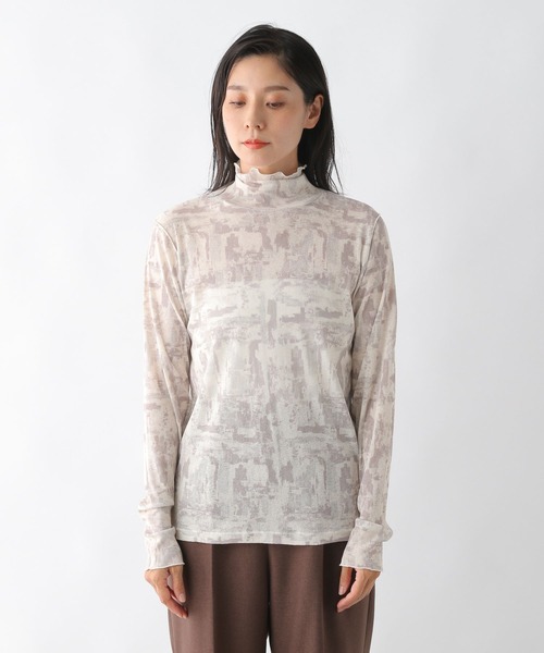 LEPSIM(レプシィム)の「ニュアンス柄シアータートルトップス 168098(Tシャツ/カットソー・レディース・グレー/オフホワイト・FREE)」の7枚目の写真