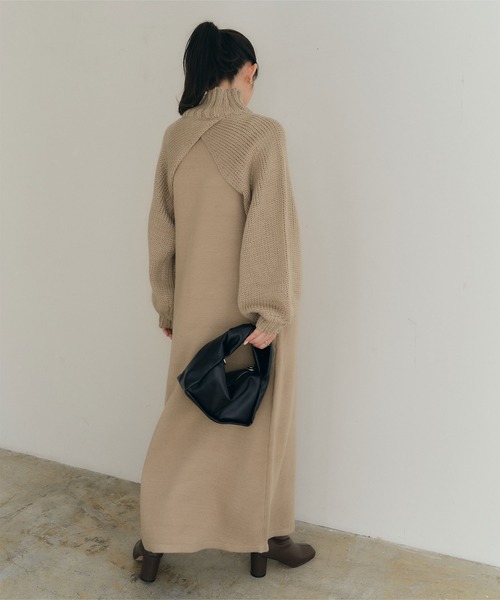 titivate（ティティベイト）の「ローゲージトップスレイヤードニットワンピース（ワンピース・レディース・ブラウン/アイボリー/グレイッシュベージュ・PS(XS－S)/S/M）」の3枚目の写真