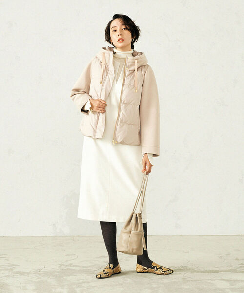 NOLLEY’S（ノーリーズ）の「◇【WEB限定】カットボンディング×スムースタフタダウン（ダウンジャケット/コート・レディース・ベージュ/ブラック・FREE）」の21枚目の写真