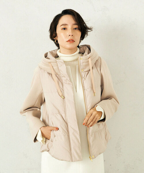 NOLLEY’S（ノーリーズ）の「◇【WEB限定】カットボンディング×スムースタフタダウン（ダウンジャケット/コート・レディース・ベージュ/ブラック・FREE）」の4枚目の写真