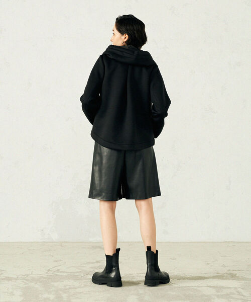 NOLLEY’S（ノーリーズ）の「◇【WEB限定】カットボンディング×スムースタフタダウン（ダウンジャケット/コート・レディース・ベージュ/ブラック・FREE）」の8枚目の写真