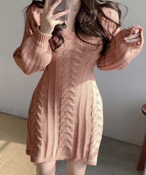 Girly Doll(ガーリードール)の「Vネックケーブルニットミニワンピース(ワンピース・レディース・グレー/ブラック/ピンク/モカ/ベージュ/カーキ/ブラウン・F)」の7枚目の写真