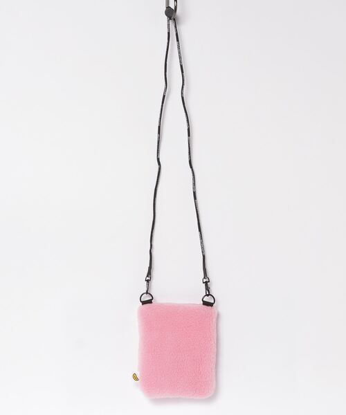 A BATHING APE（アベイシングエイプ）の「BABY MILO FUR CROSS BAG