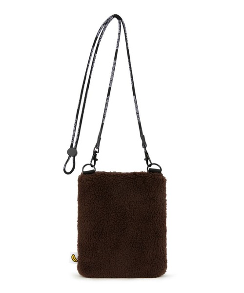 A BATHING APE(アベイシングエイプ)の「BABY MILO FUR CROSS BAG(ショルダーバッグ・メンズ・ピンク/グリーン/ブラウン・FREE)」の4枚目の写真