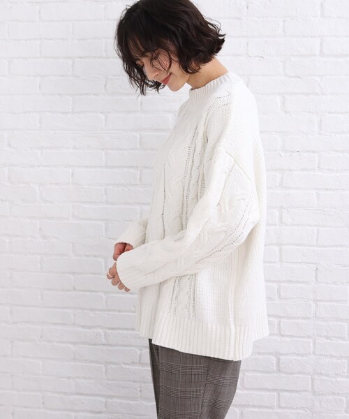 SHOO・LA・RUE(シューラルー)の「◆モール ケーブルニット(ニット/セーター・レディース・サンドベージュ/イエロー系その他/ライトブルー/ホワイト系・00)」の2枚目の写真