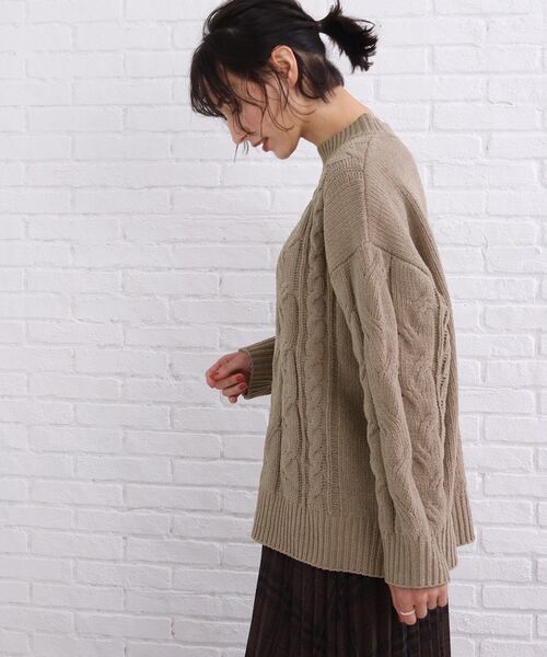 SHOO・LA・RUE(シューラルー)の「◆モール ケーブルニット(ニット/セーター・レディース・サンドベージュ/イエロー系その他/ライトブルー/ホワイト系・00)」の6枚目の写真