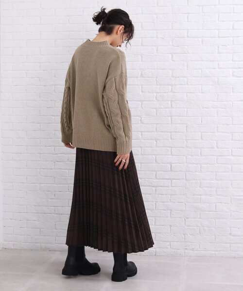 SHOO・LA・RUE(シューラルー)の「◆モール ケーブルニット(ニット/セーター・レディース・サンドベージュ/イエロー系その他/ライトブルー/ホワイト系・00)」の9枚目の写真