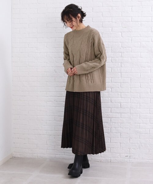 SHOO・LA・RUE(シューラルー)の「◆モール ケーブルニット(ニット/セーター・レディース・サンドベージュ/イエロー系その他/ライトブルー/ホワイト系・00)」の10枚目の写真