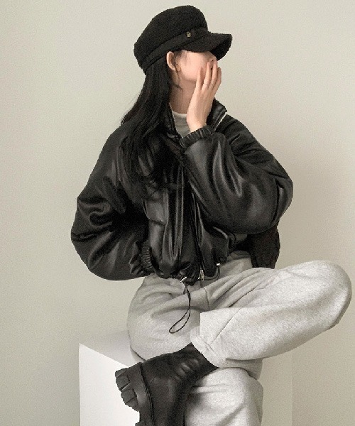 BEIDELLI（ベイデリー）の「[BELLIDE MADE] 2wayフェイクレザークロップドショート中綿ジャケット（ダウンジャケット/コート・レディース・ブラック/グレー・FREE）」の9枚目の写真